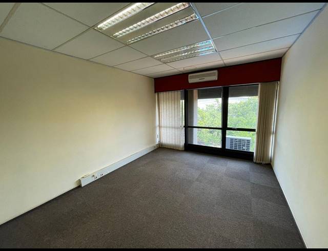 1,594M² OFFICE TO LET IN ALRODE